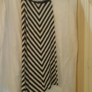 Neiman Marcus Maxi skirt